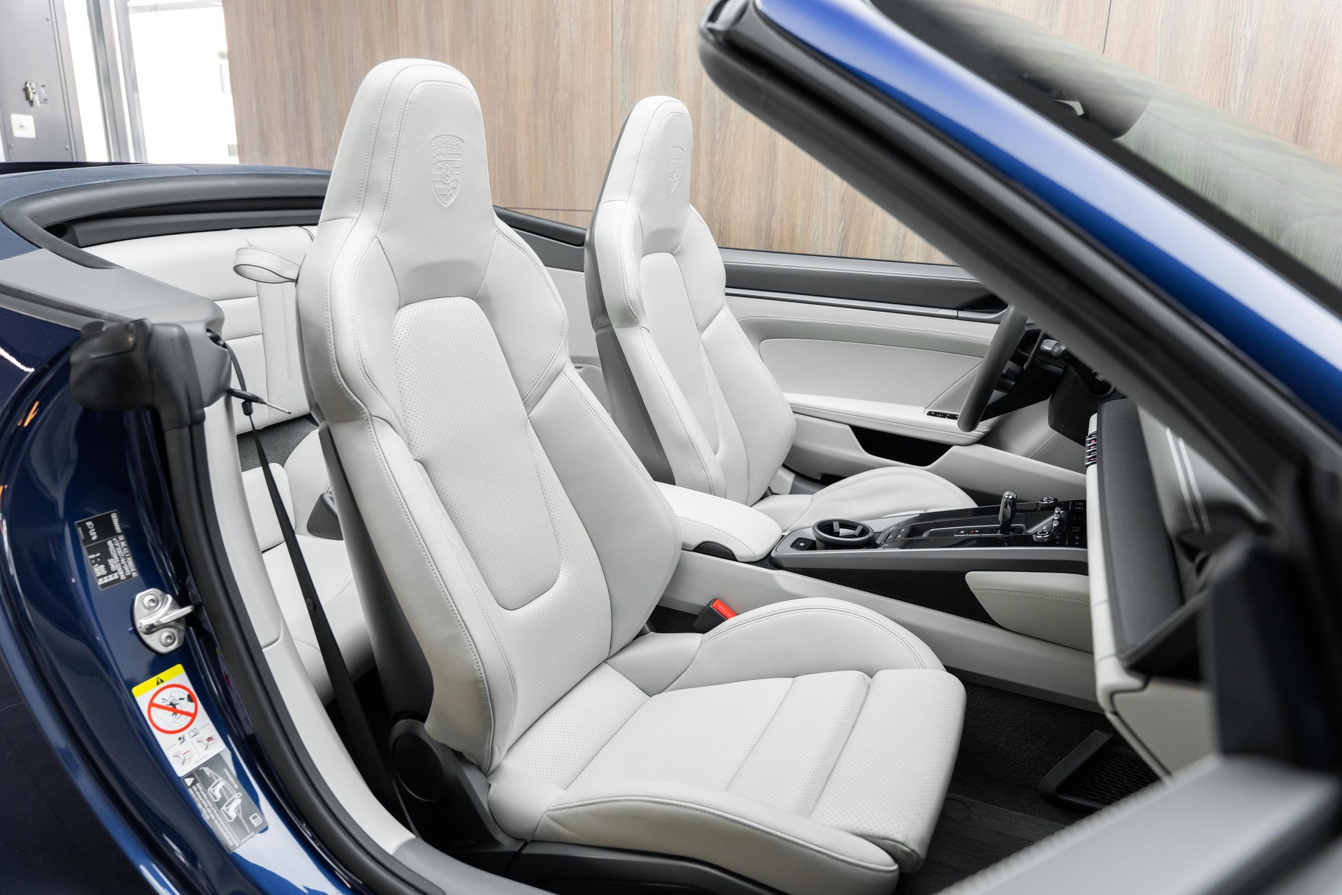 PORSCHE 911 Carrera S Cabriolet PDK-image-9