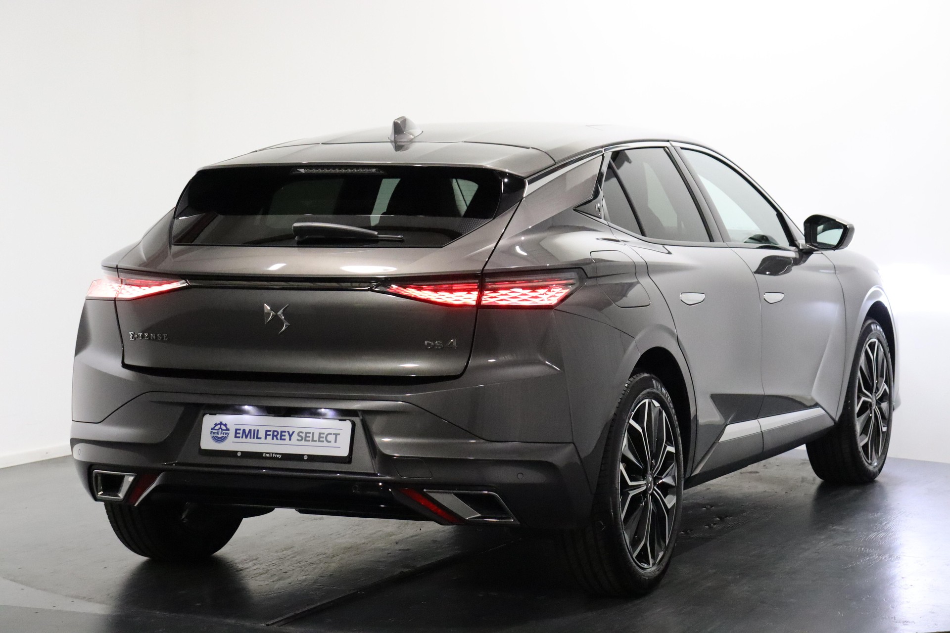 DS AUTOMOBILES 4 1.6 E-Tense Rivoli-image-2