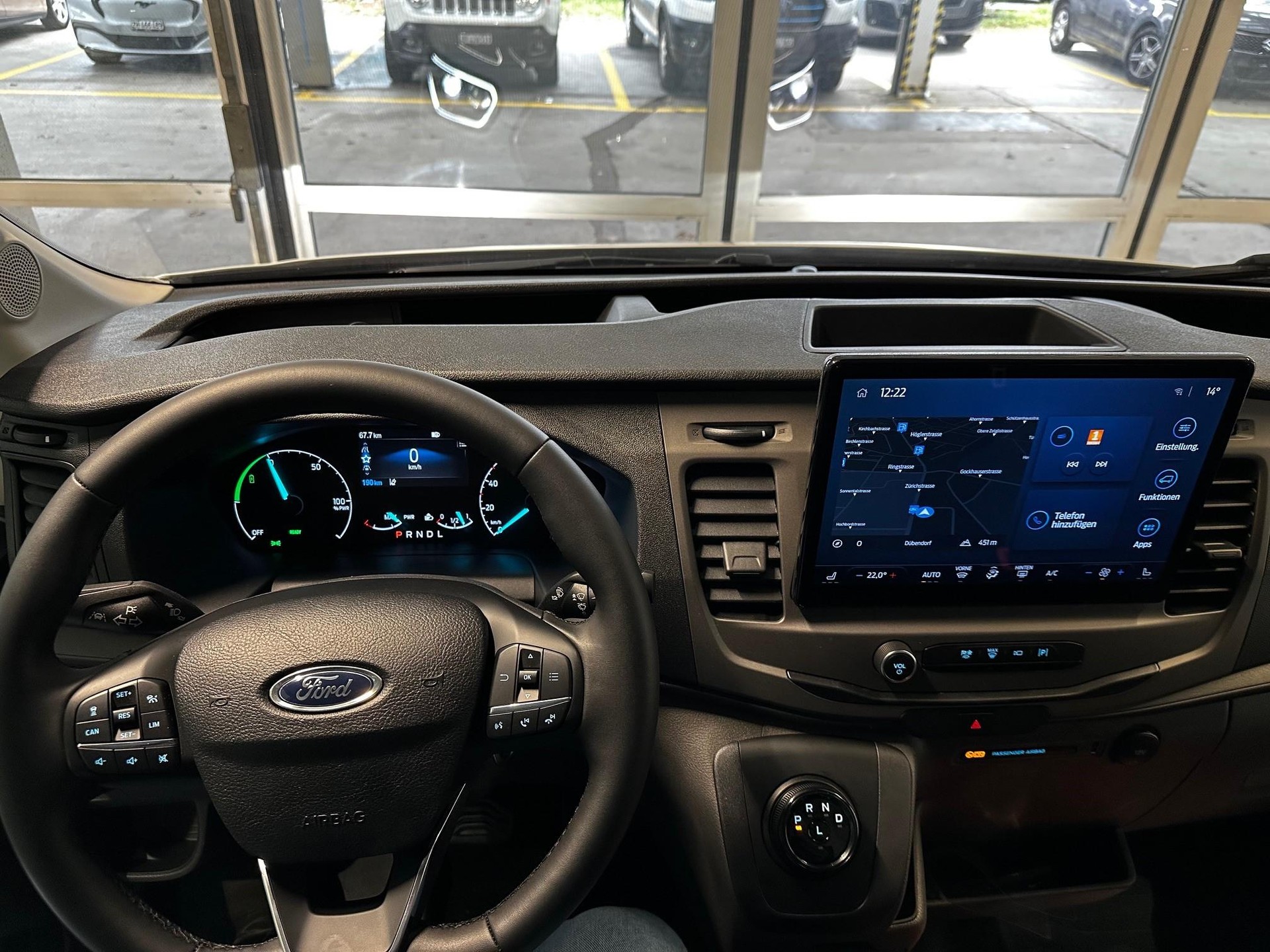 FORD E-Transit Van 390 L2H2 68kWh Trend-image-12