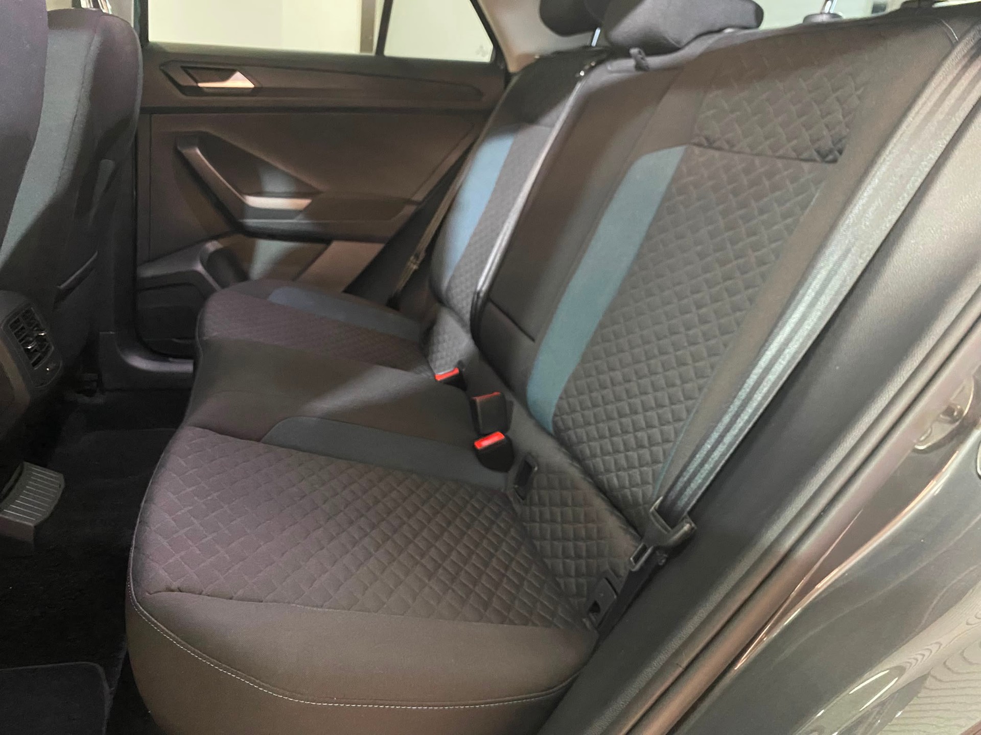 VW T-Roc 1.5 TSI EVO Advance DSG-image-8