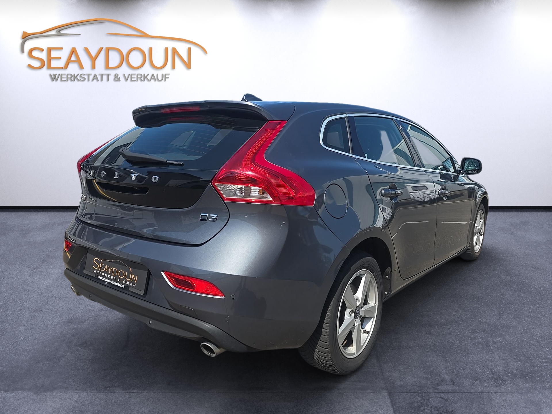 VOLVO V40 D3 Geartronic-image-2