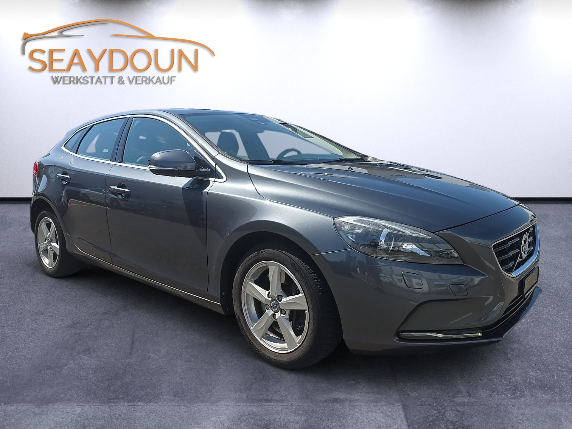 VOLVO V40 D3 Geartronic-image-1