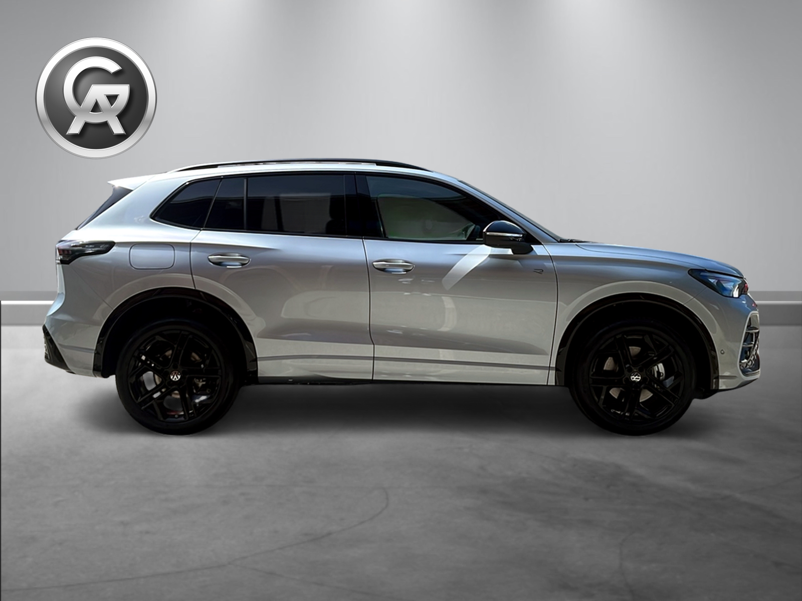 VW Tiguan 2.0 TSI DSG R-Line United 4Motion-image-11