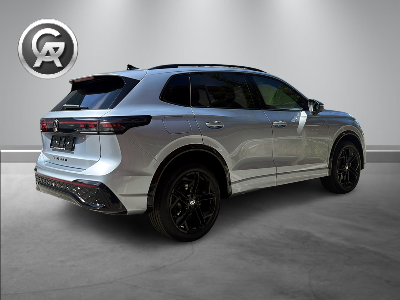 VW Tiguan 2.0 TSI DSG R-Line United 4Motion-image-2
