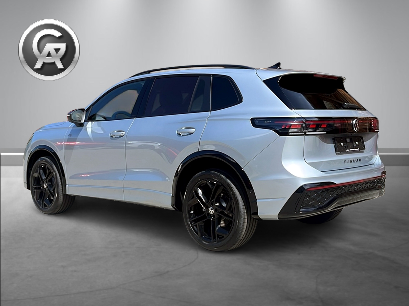 VW Tiguan 2.0 TSI DSG R-Line United 4Motion-image-1