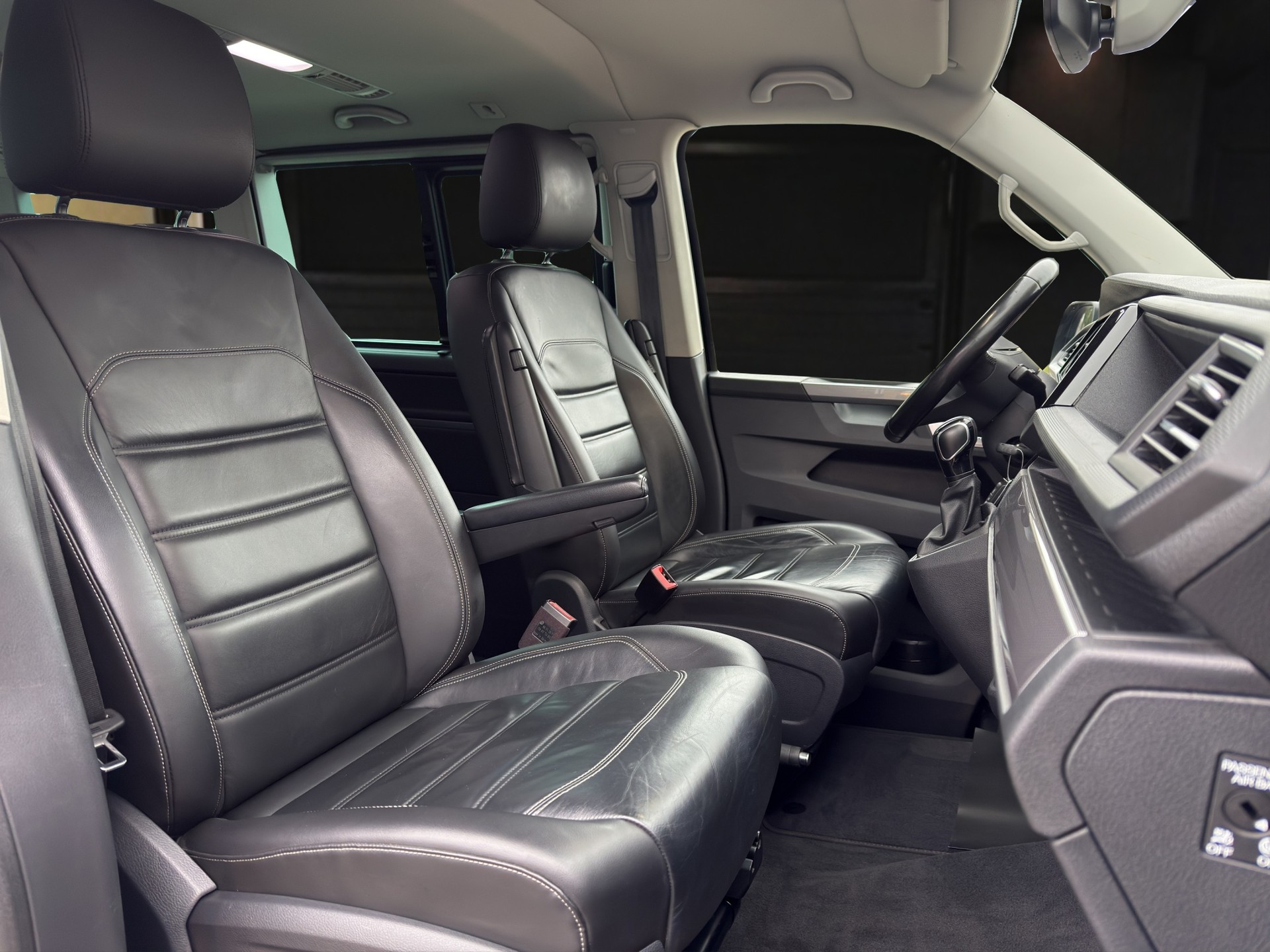 VW T6.1 Multivan 2.0 TDI 199 Highline DSG 4m-image-9