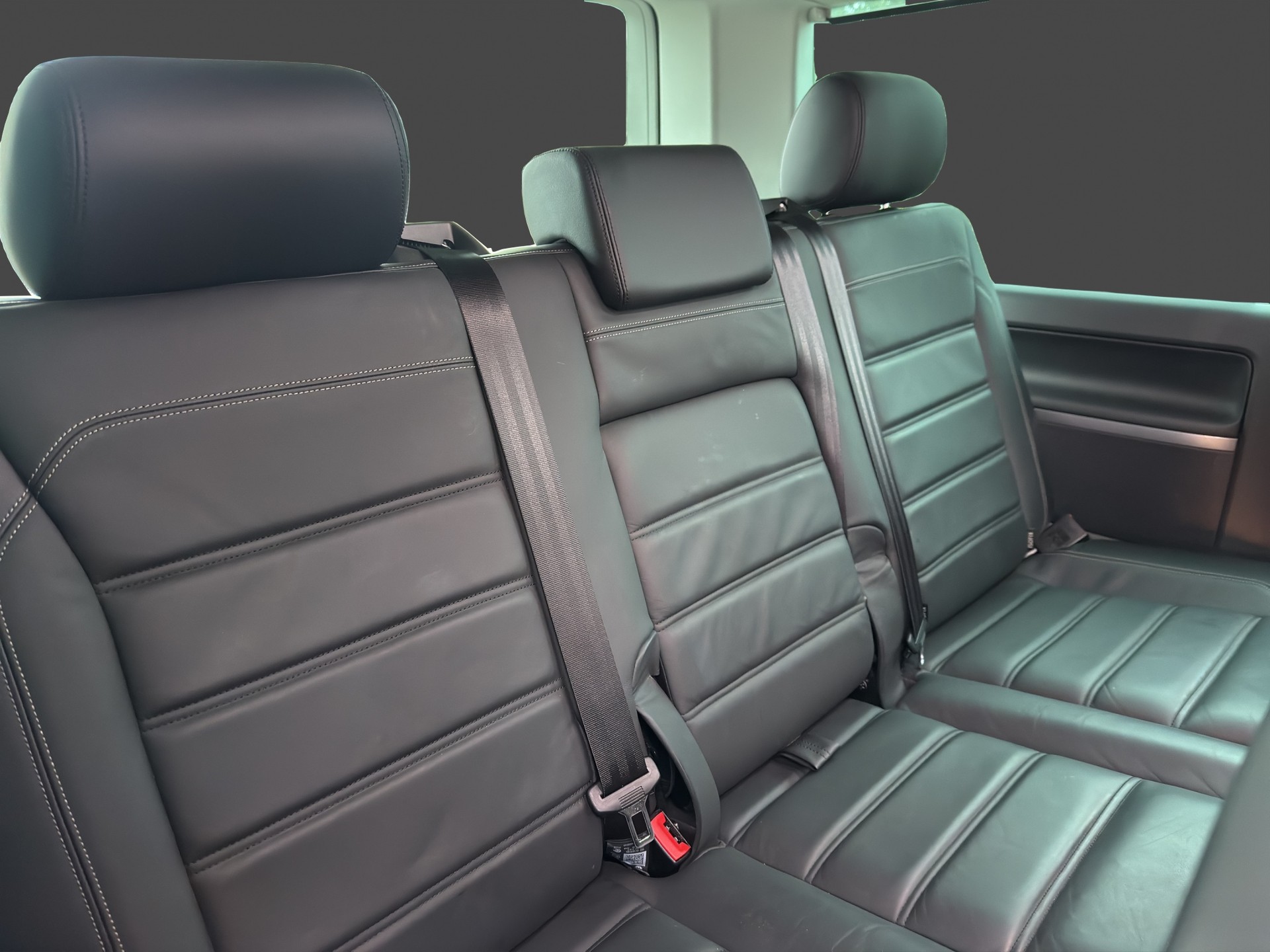 VW T6.1 Multivan 2.0 TDI 199 Highline DSG 4m-image-13