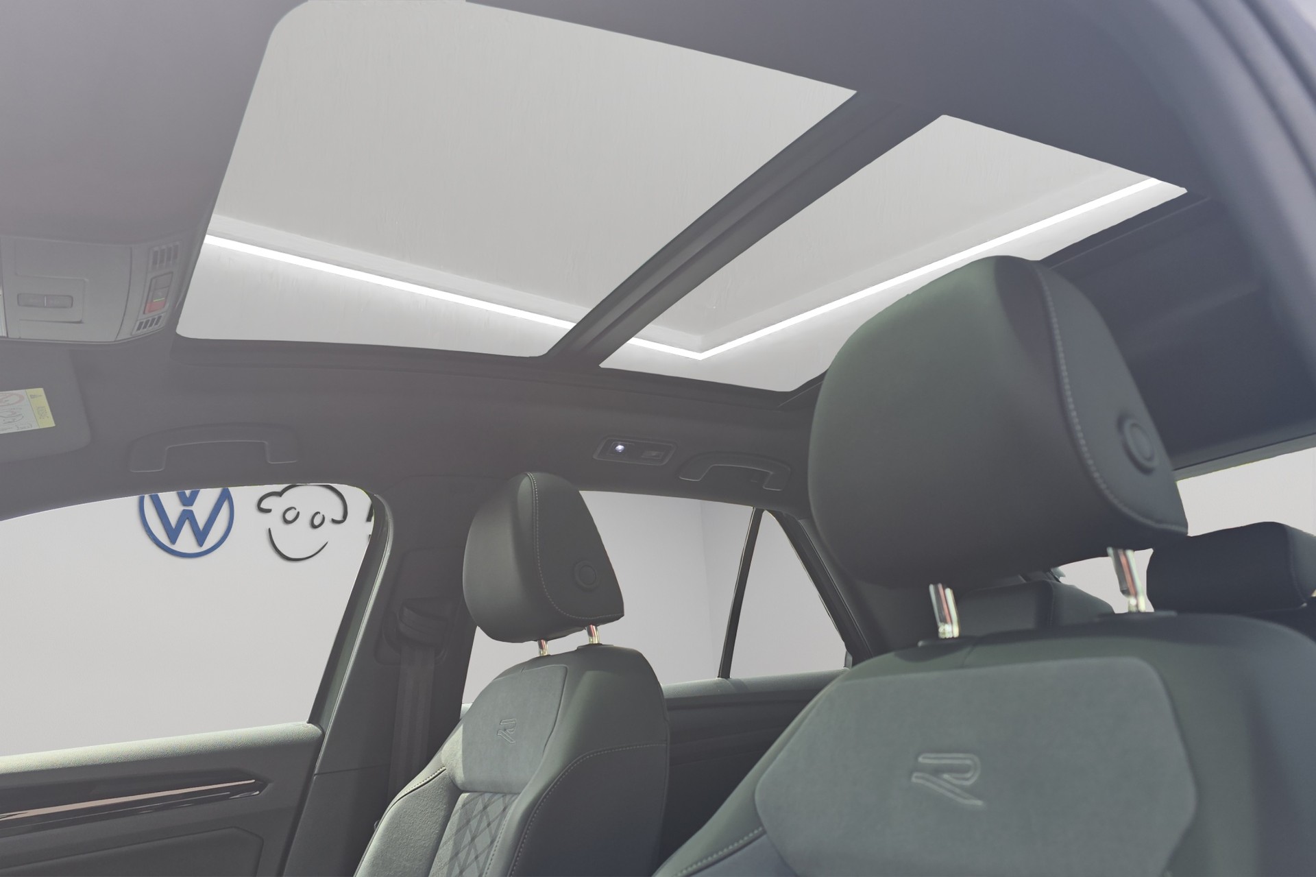 VW T-Roc 2.0 TSI R-Line DSG 4Motion-image-10