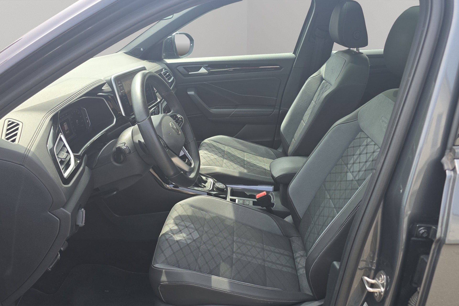 VW T-Roc 2.0 TSI R-Line DSG 4Motion-image-9