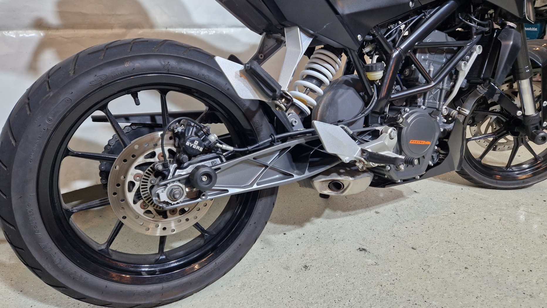 KTM 200 Duke, ABS-image-11