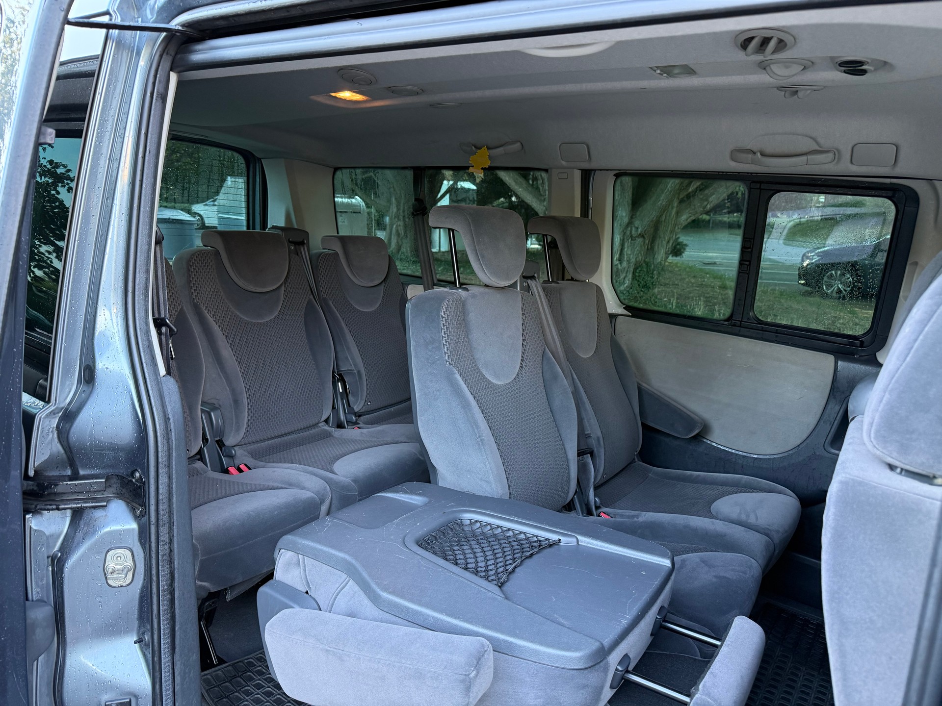 PEUGEOT Expert Tepee 2.0 HDi Confort L2-image-13