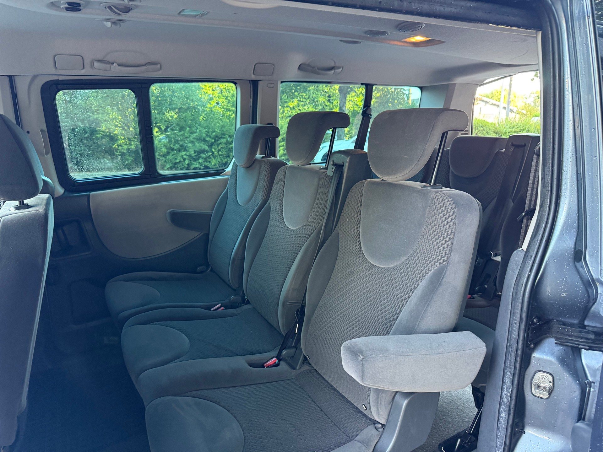 PEUGEOT Expert Tepee 2.0 HDi Confort L2-image-8