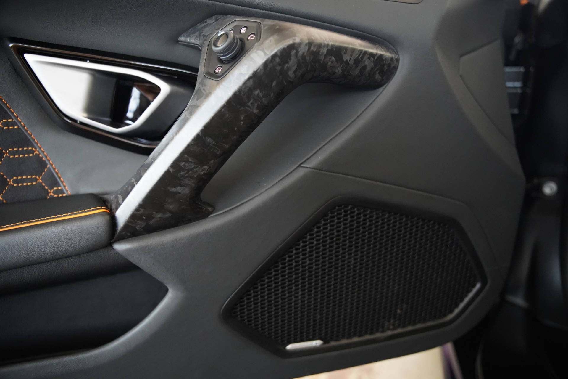 LAMBORGHINI Huracan EVO Spyder DCT-image-12
