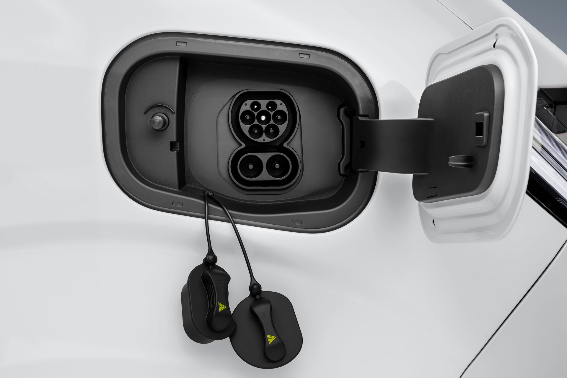 JAC PRO EV-image-13