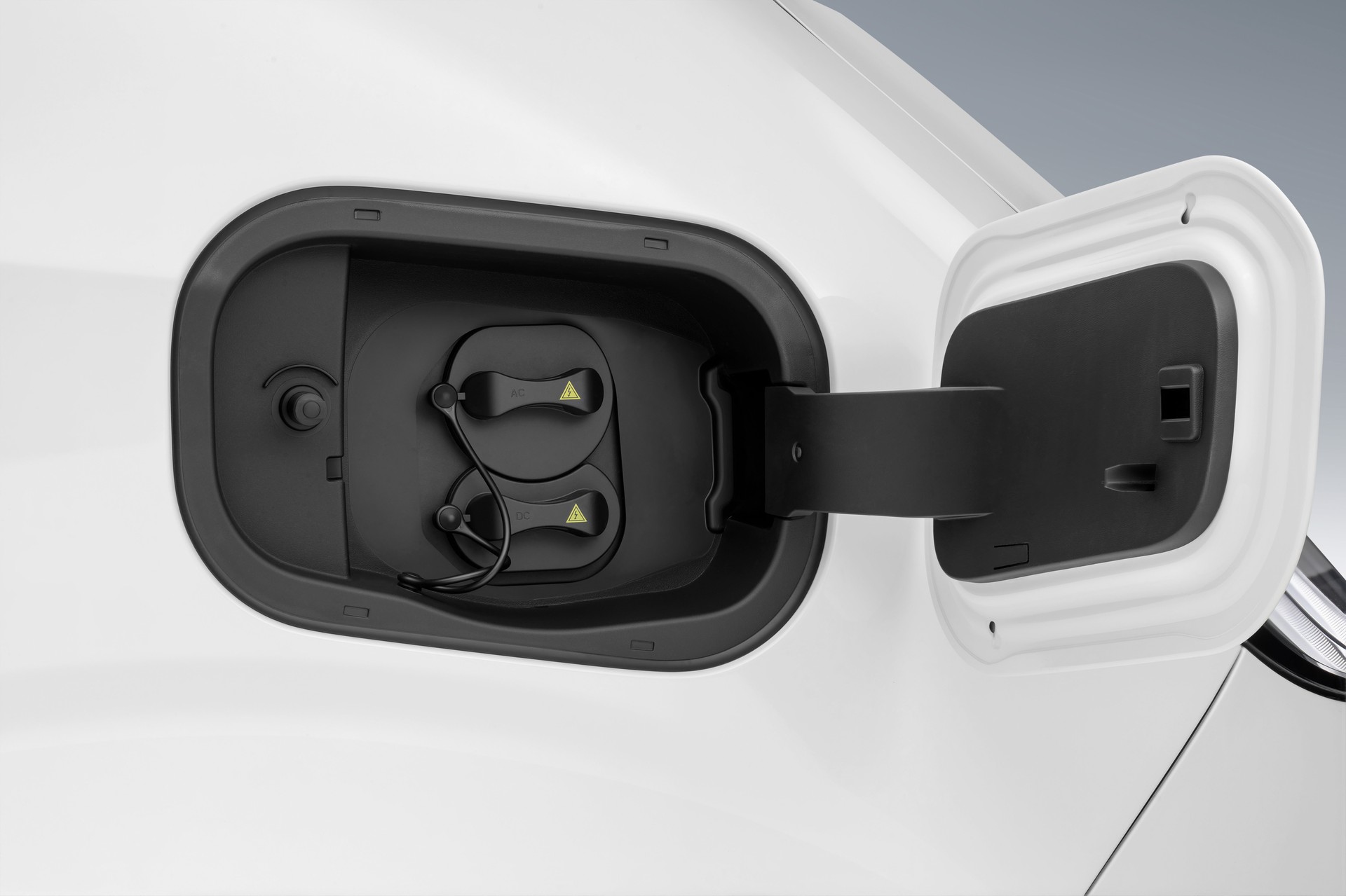 JAC PRO EV-image-12