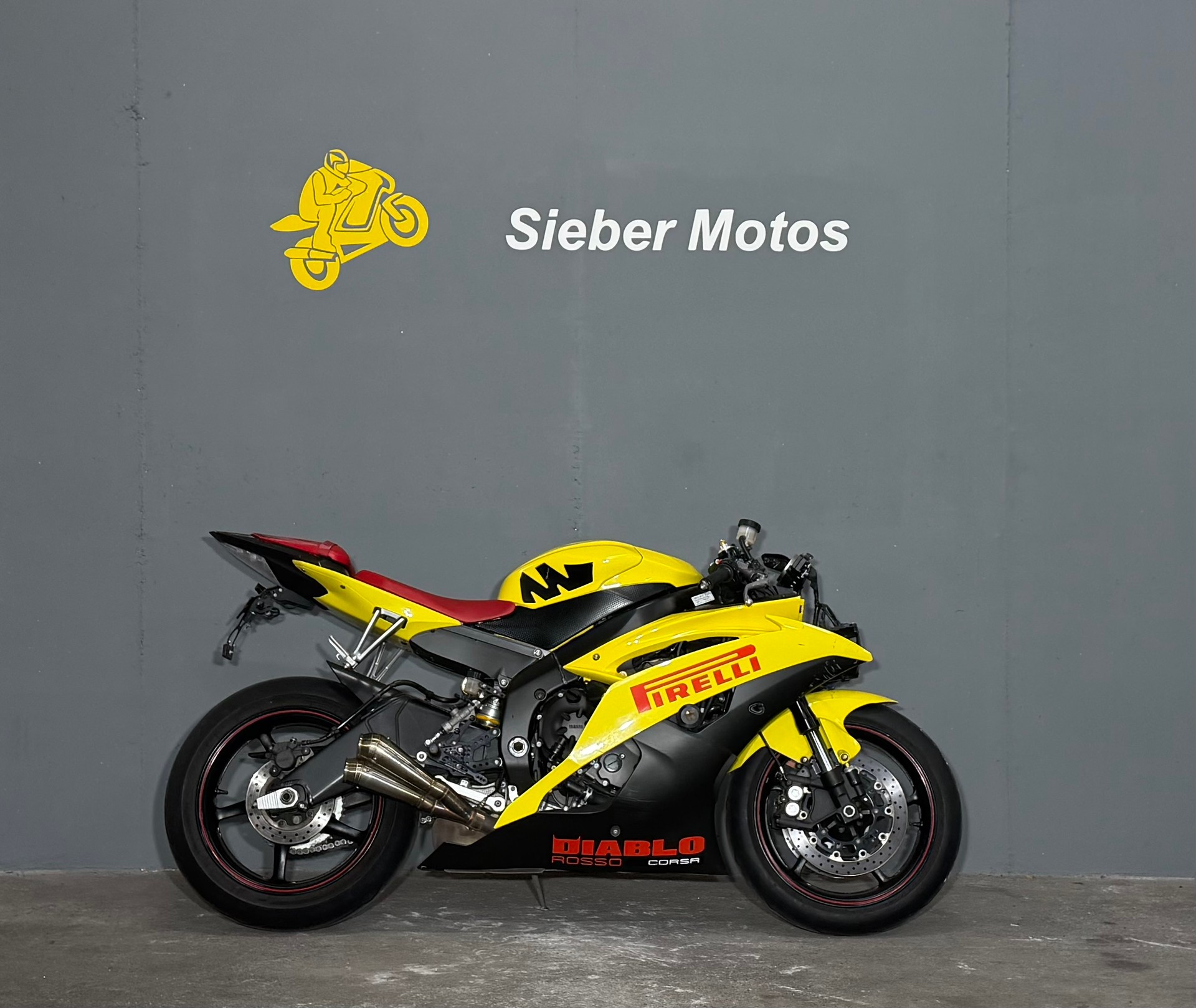 YAMAHA YZF-R6
