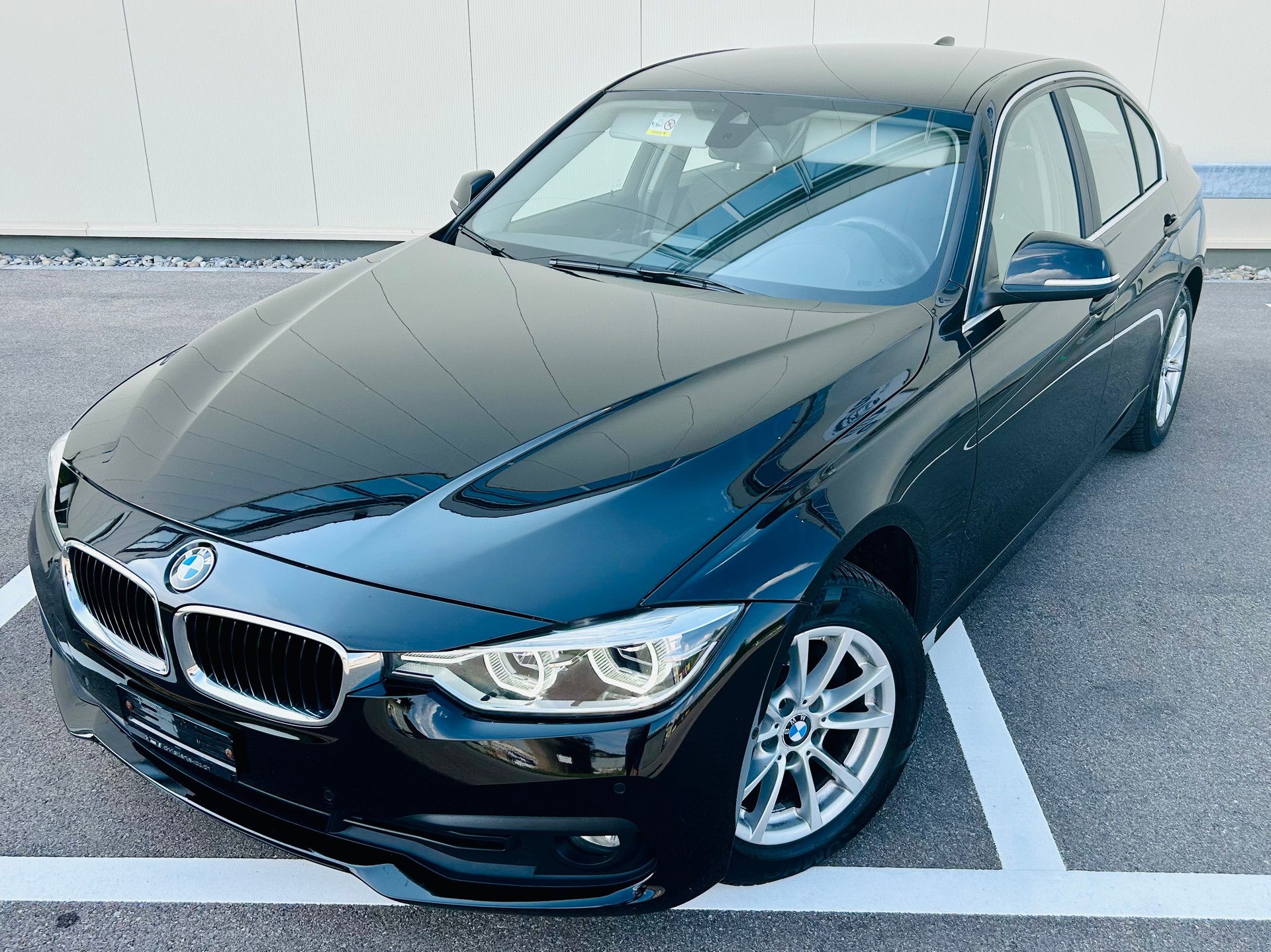 BMW 320d xDrive Steptronic-image-2