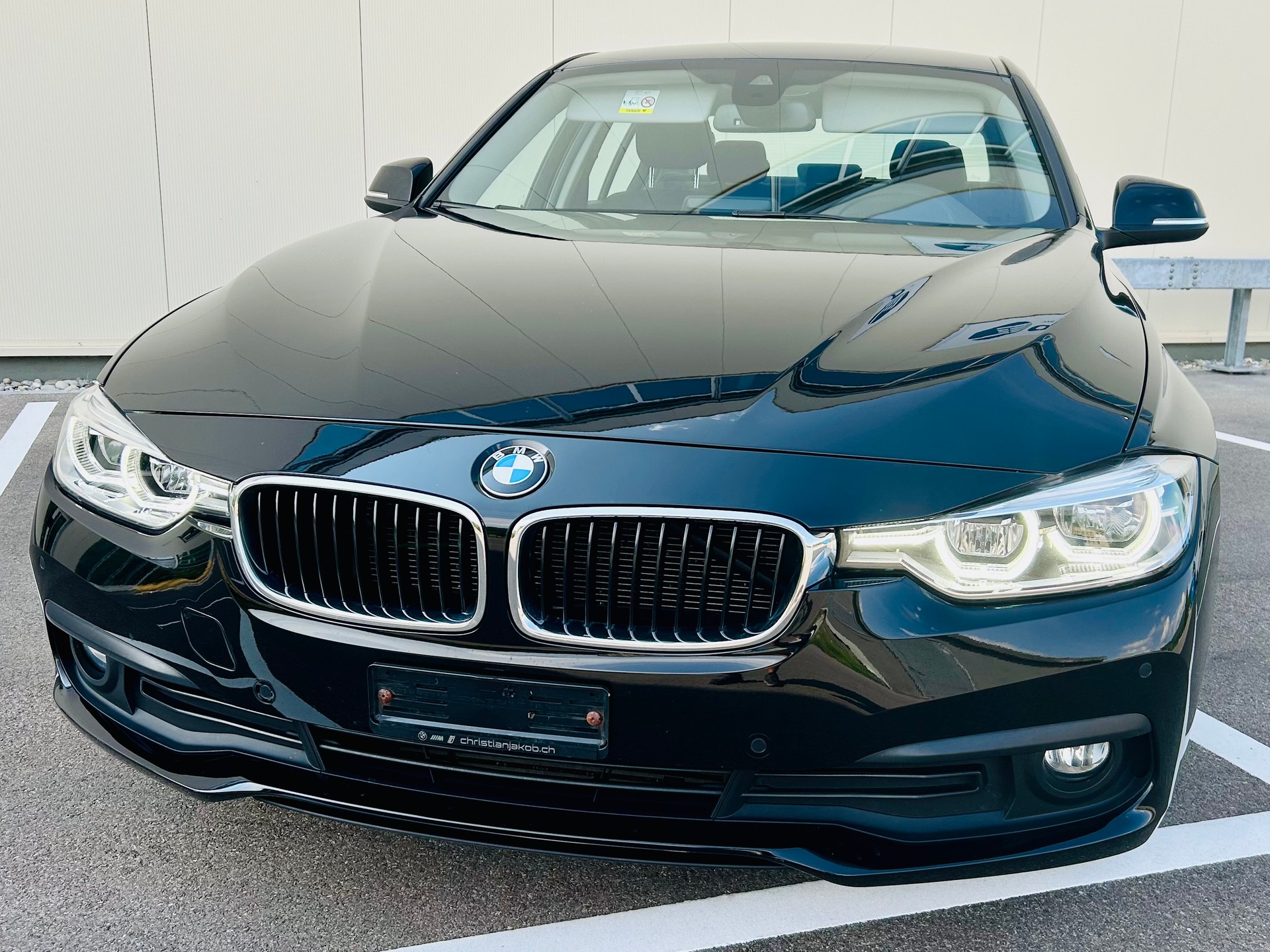 BMW 320d xDrive Steptronic-image-1