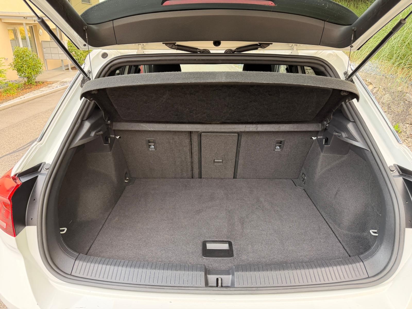 VW T-Roc 2.0 TDI SCR Advance DSG 4Motion-image-11