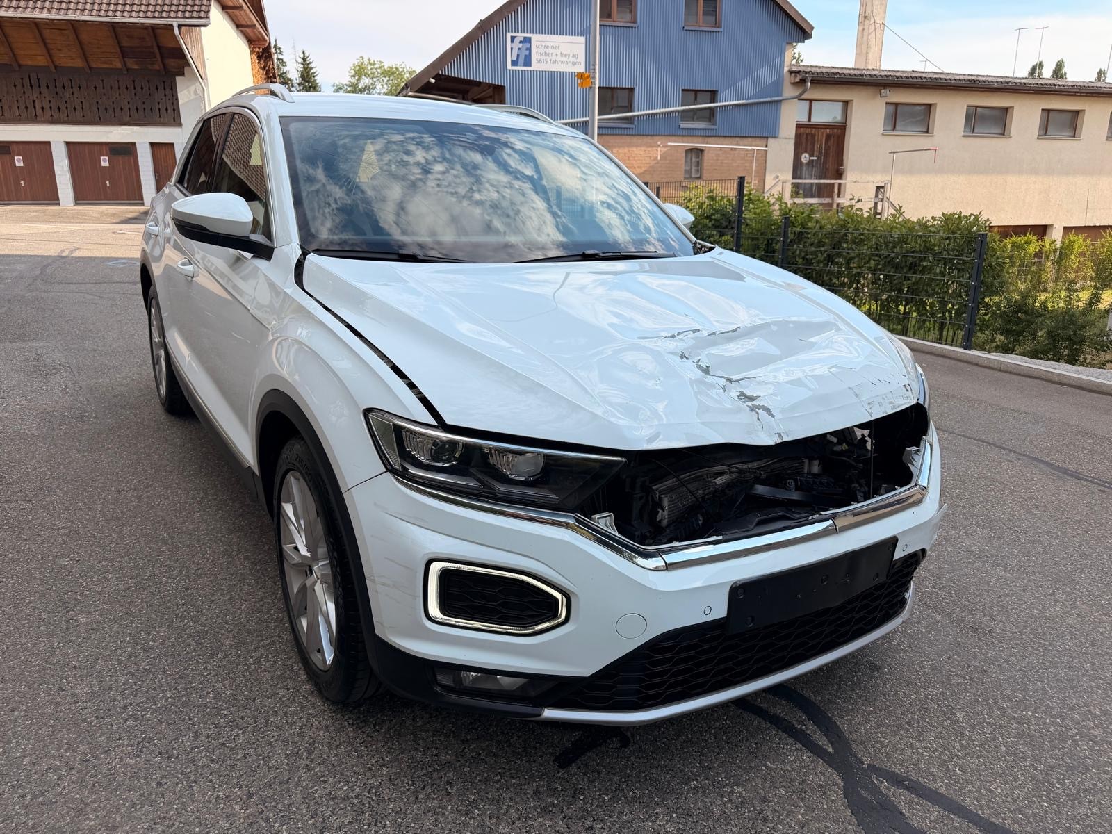 VW T-Roc 2.0 TDI SCR Advance DSG 4Motion-image-1