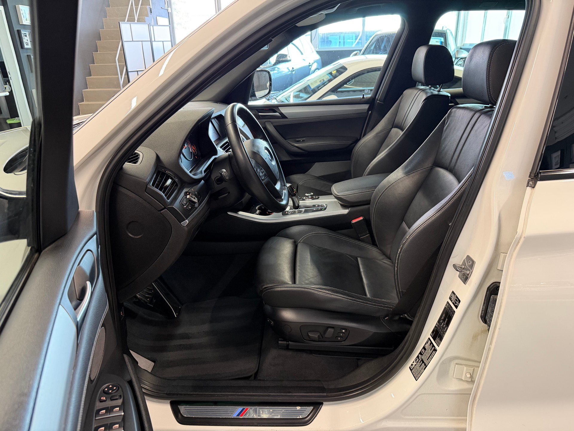 BMW X3 xDrive 30d Steptronic M Sportpaket-image-8