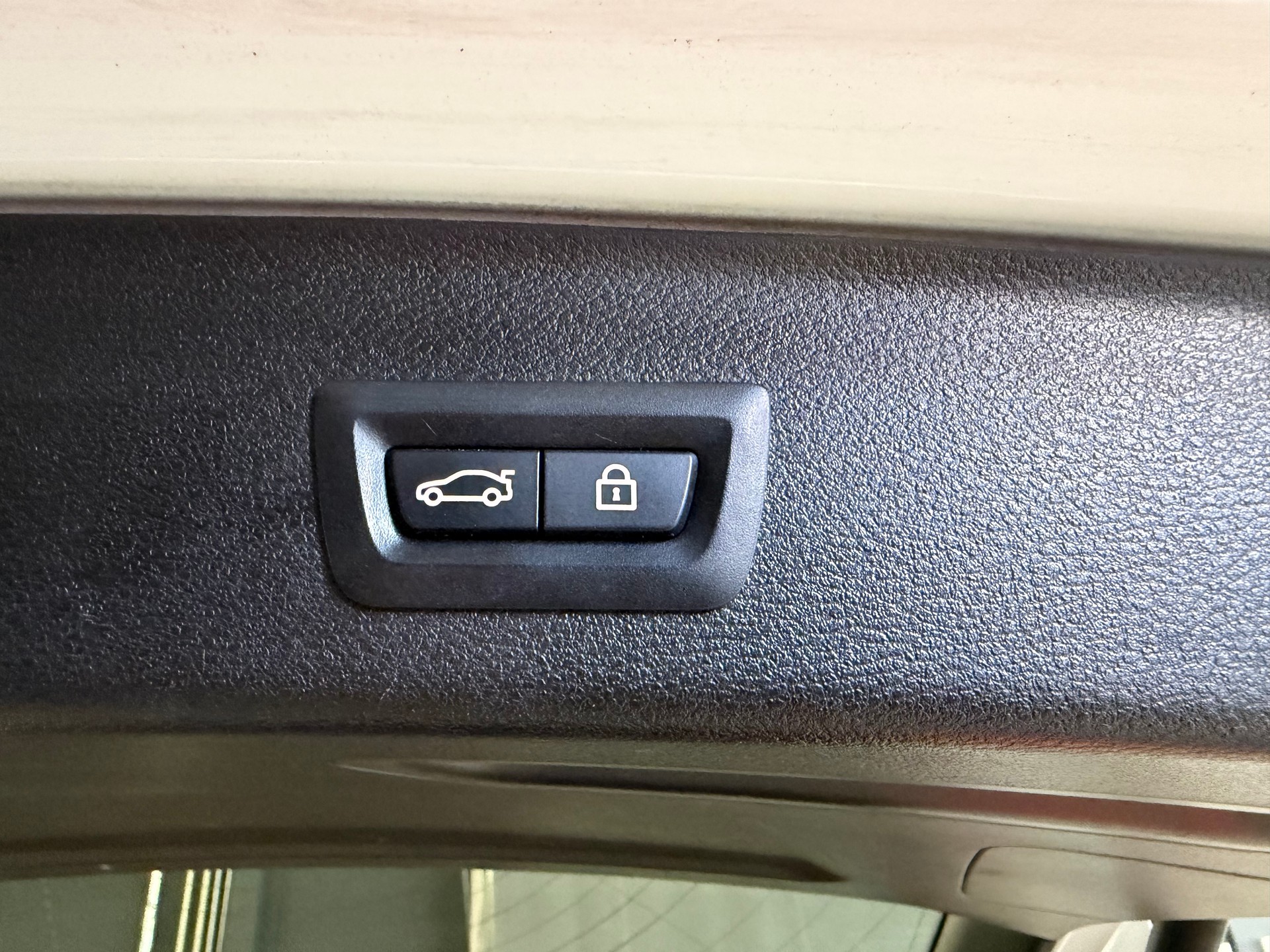 BMW X3 xDrive 30d Steptronic M Sportpaket-image-23