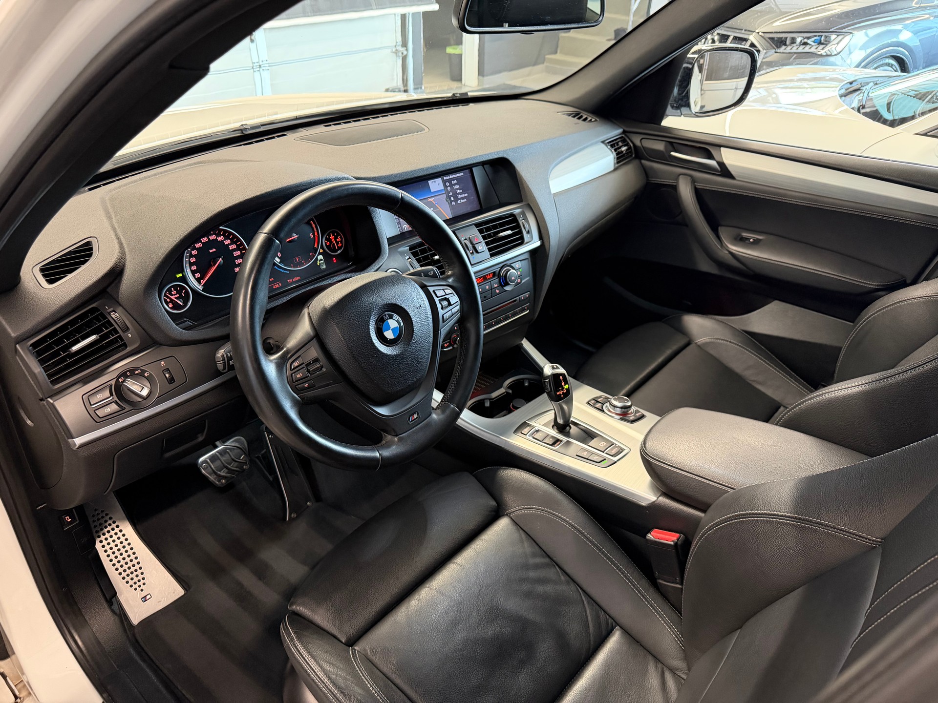 BMW X3 xDrive 30d Steptronic M Sportpaket-image-9