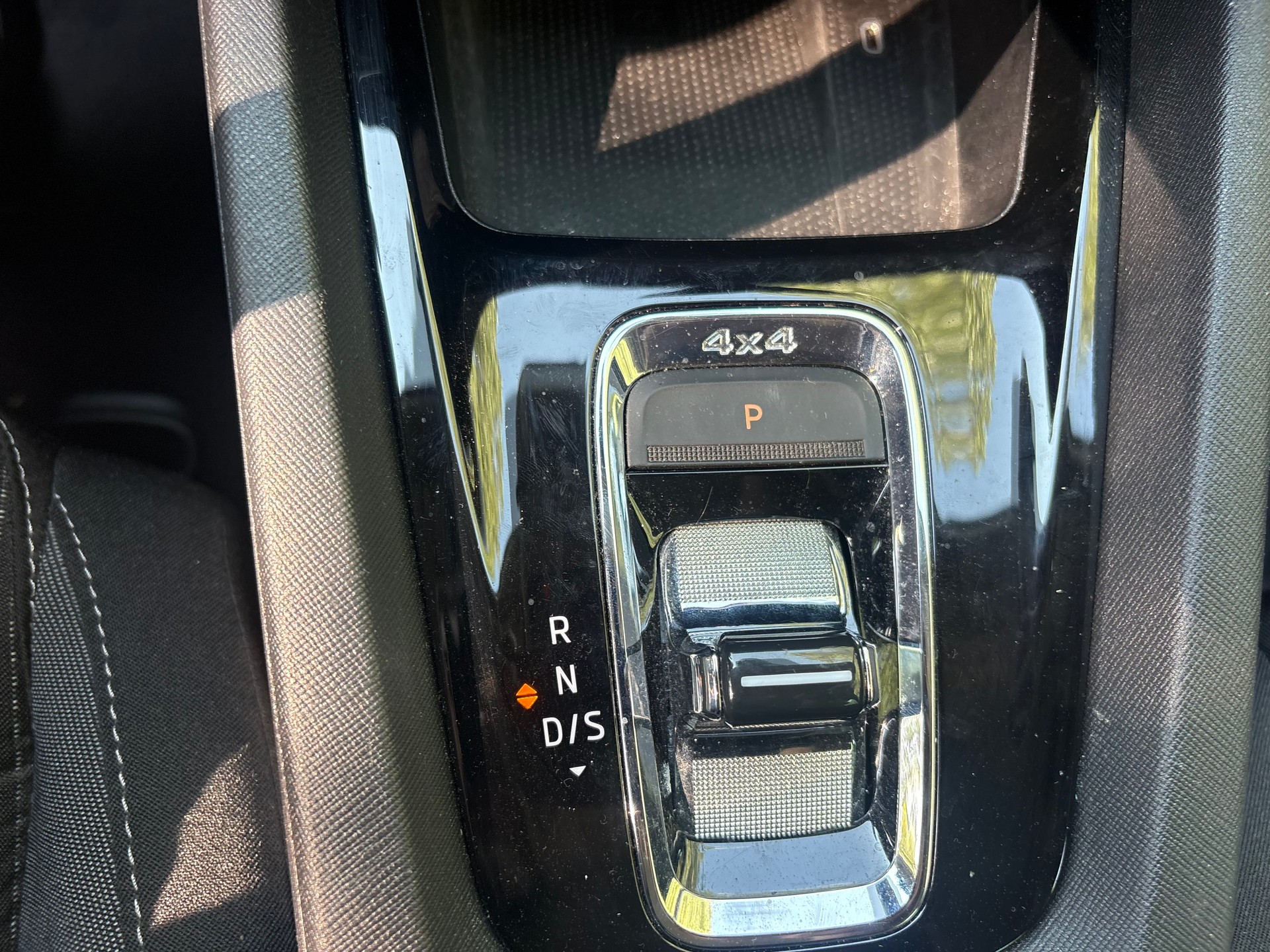 SKODA Octavia Combi 2.0 TDI DSG Ambition 4x4-image-0
