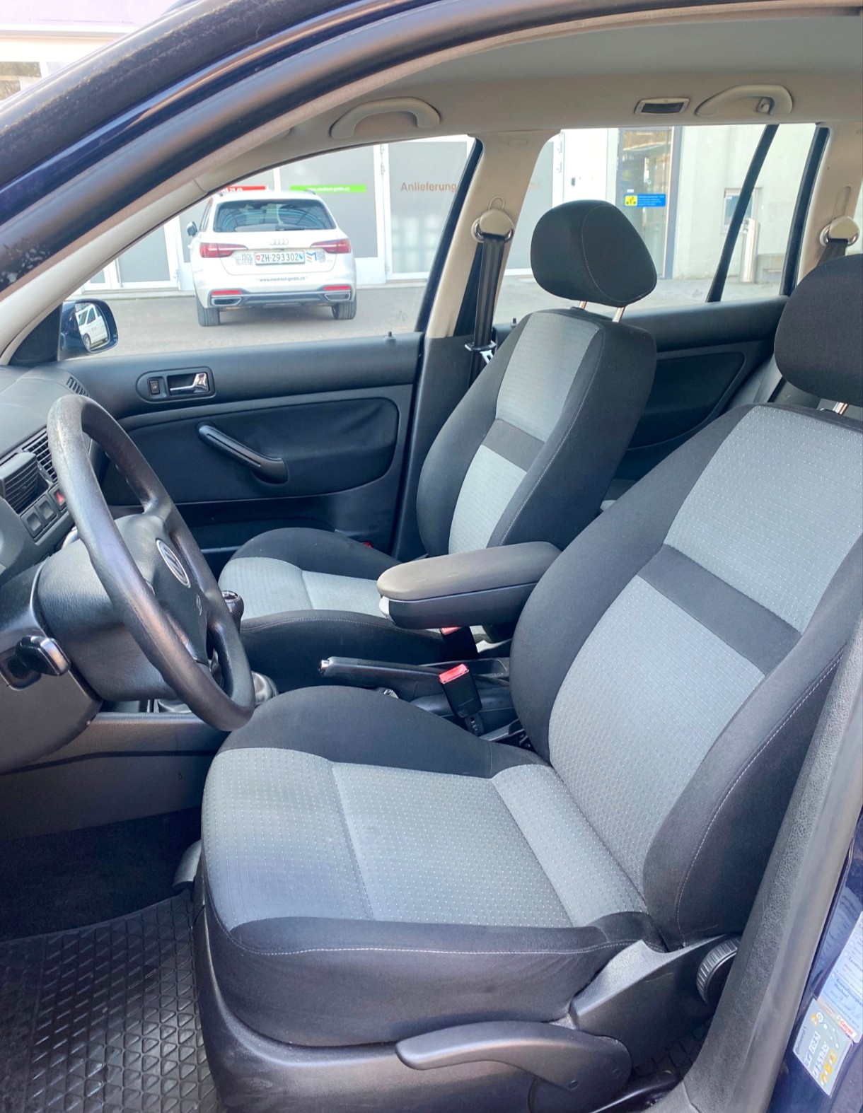 VW Golf Variant 1.9 TDI PD Comfortline-image-10