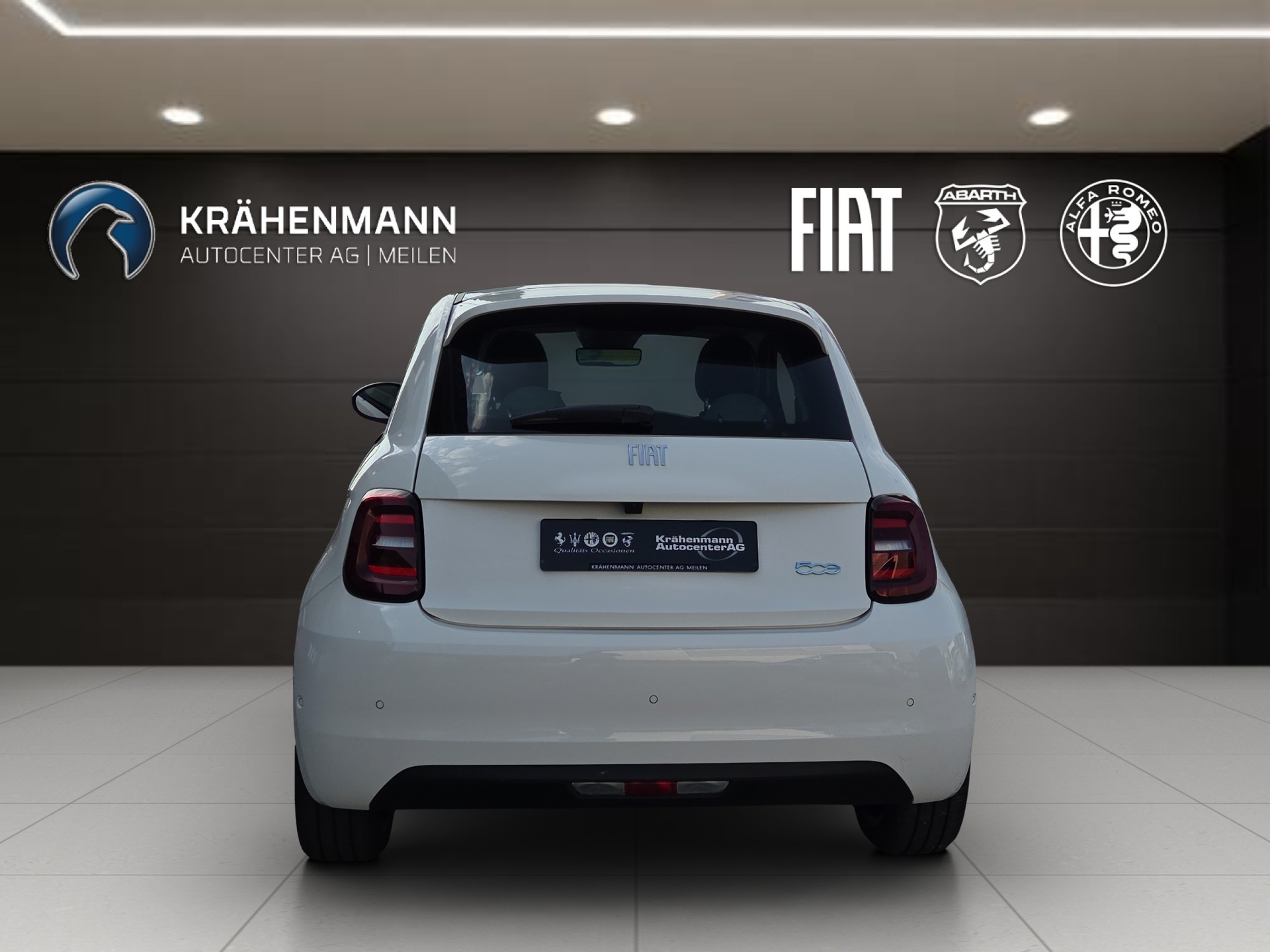 FIAT 500-showroom-element-3
