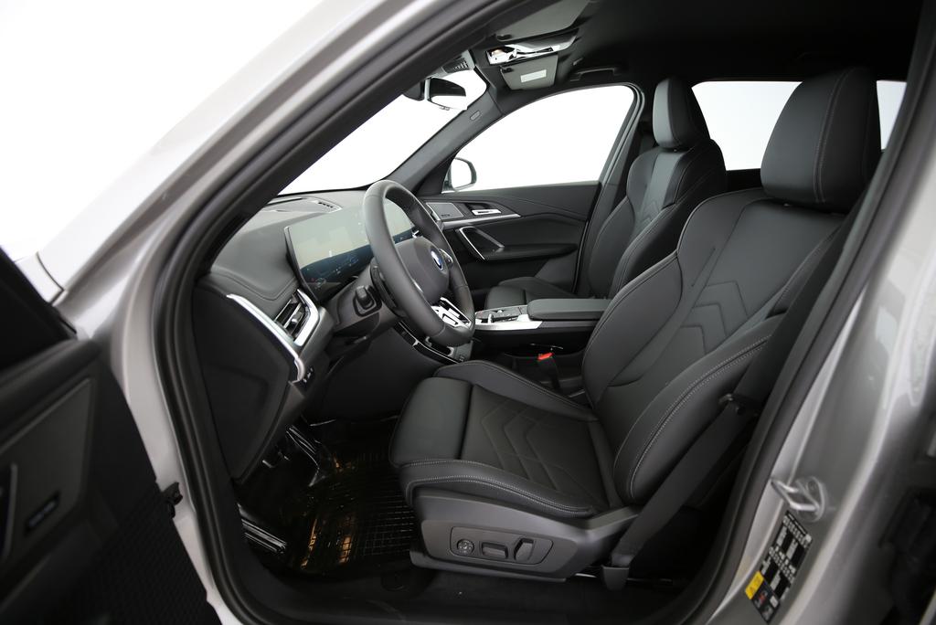 BMW X1 25e xDrive-image-3