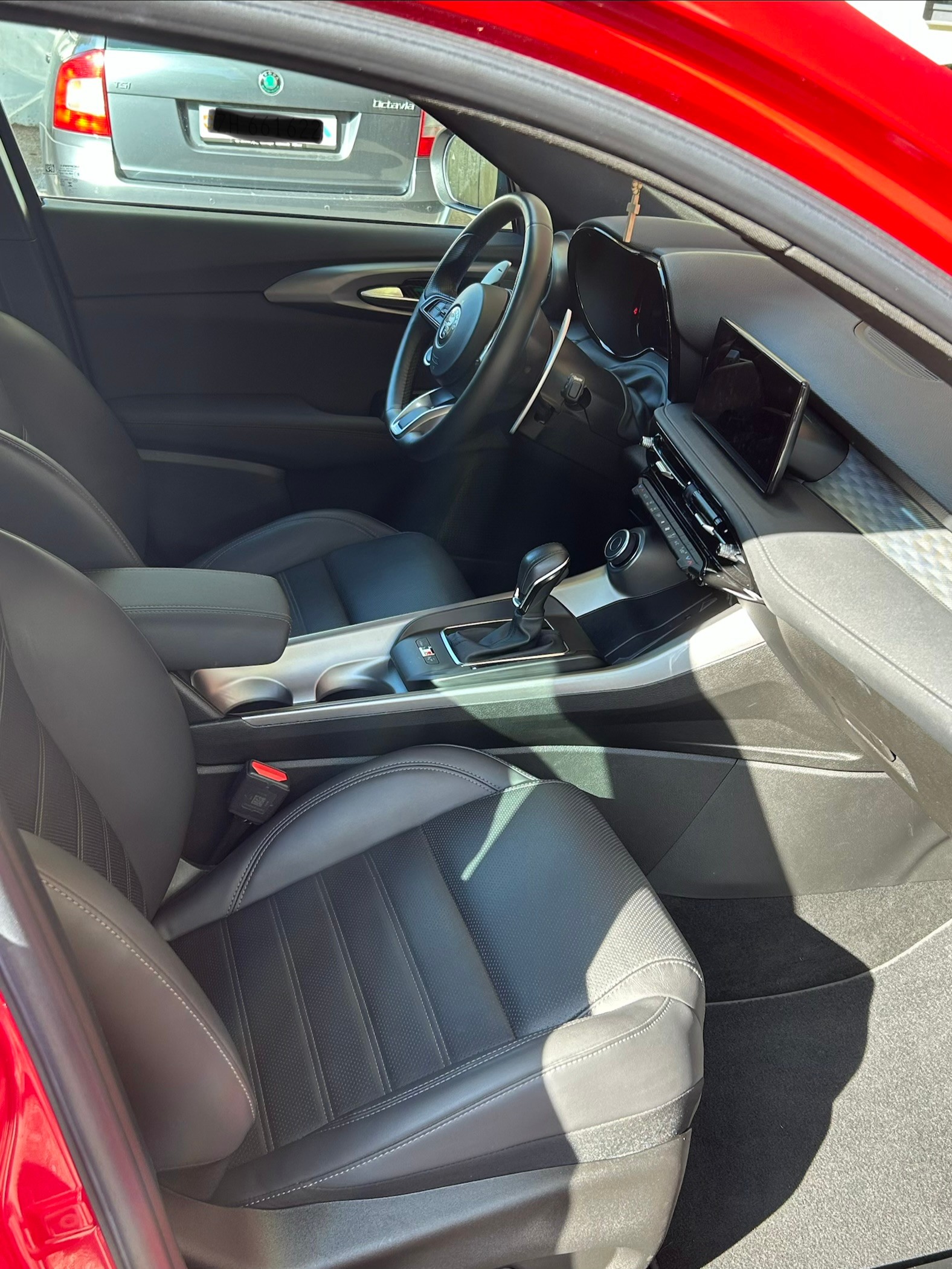 ALFA ROMEO 1.3 Plug-in Hybrid Veloce Q4-image-3