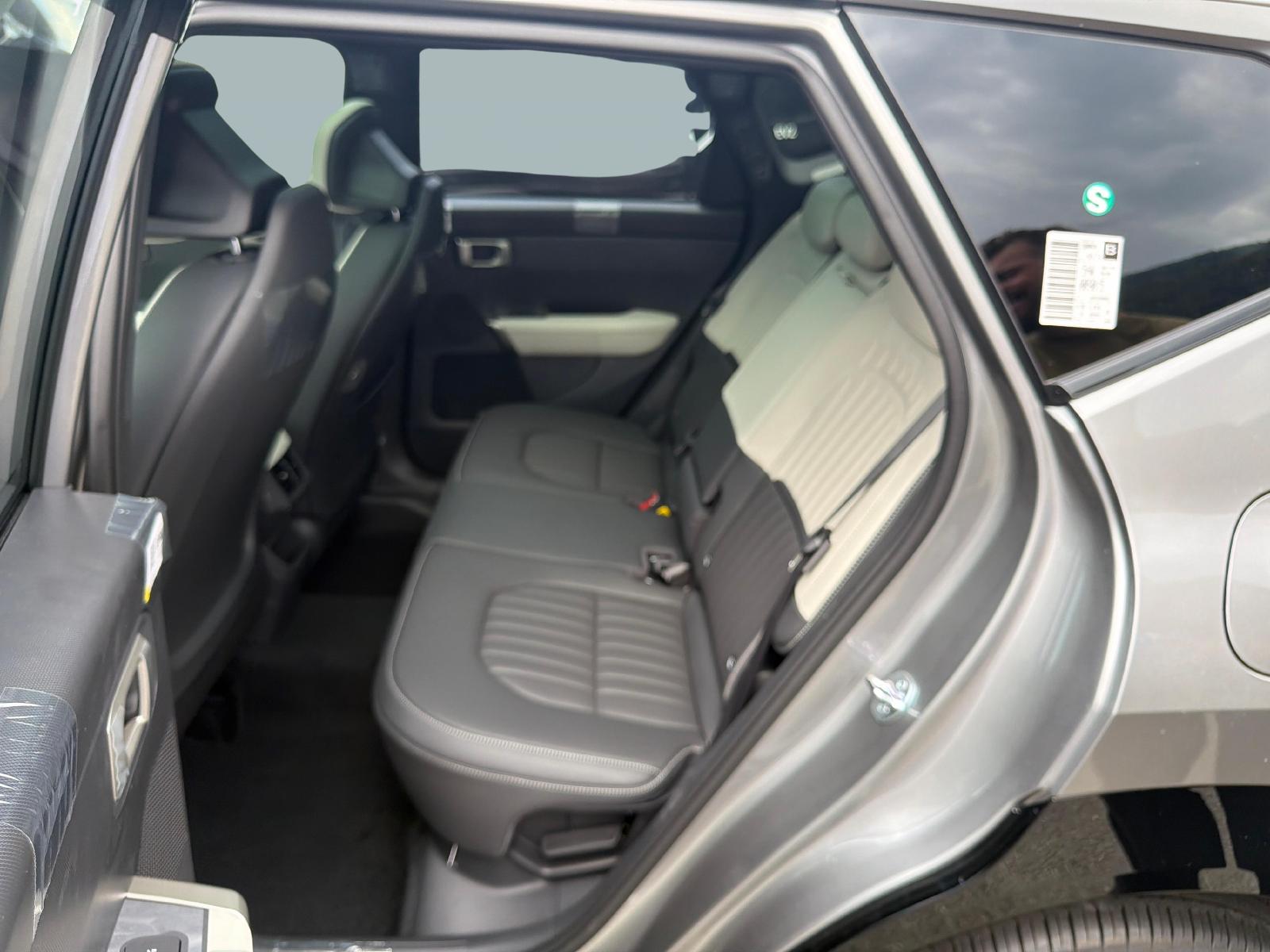 KIA Seltos 1.6 T-GDi GT-Line-image-10