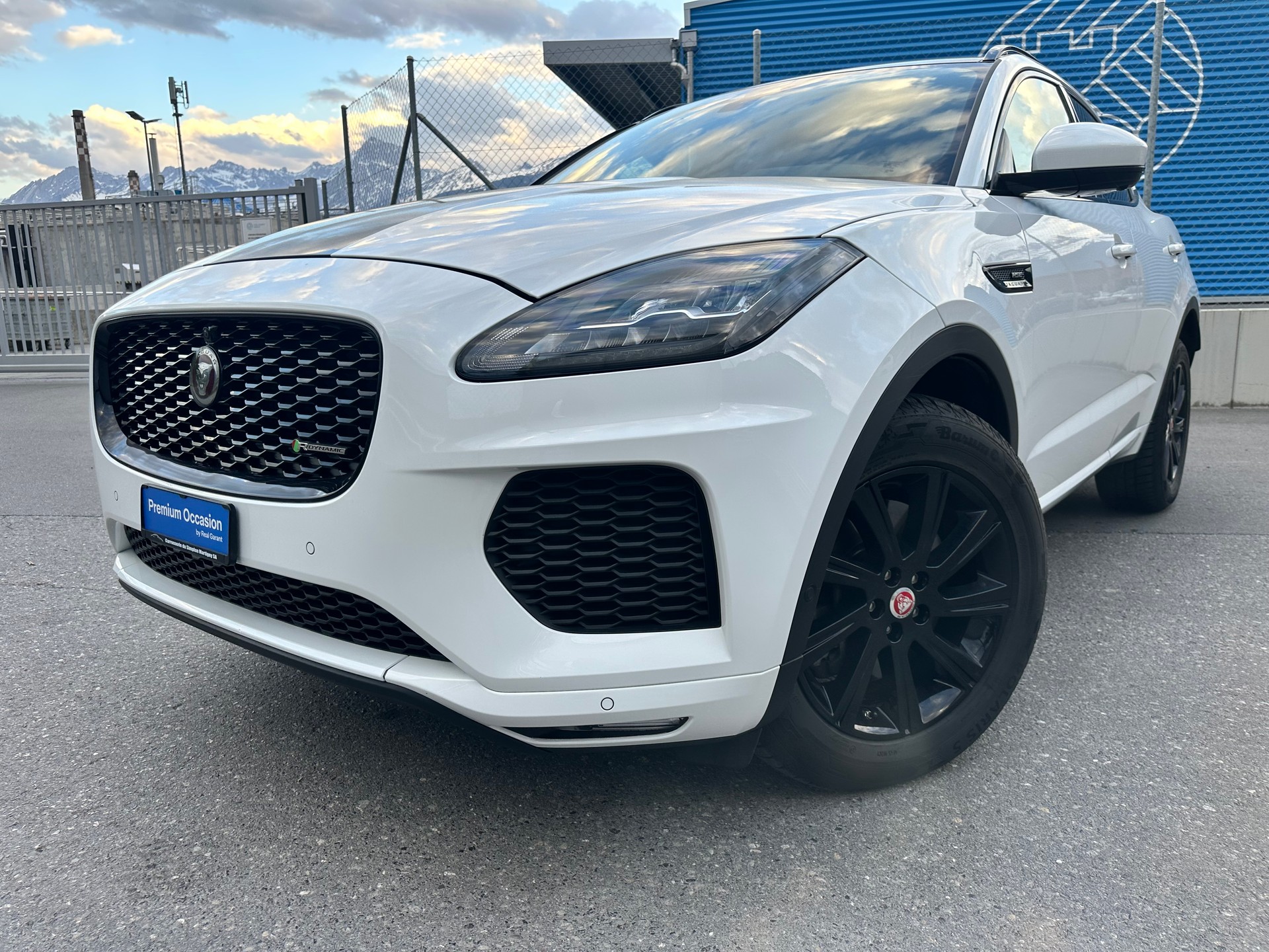 JAGUAR E-Pace 2.0d D240 HSE AWD Automatik-image-0