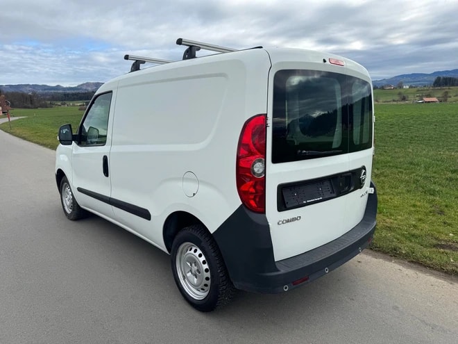 OPEL Combo 1.3 CDTI 2.4 L1H1-image-2
