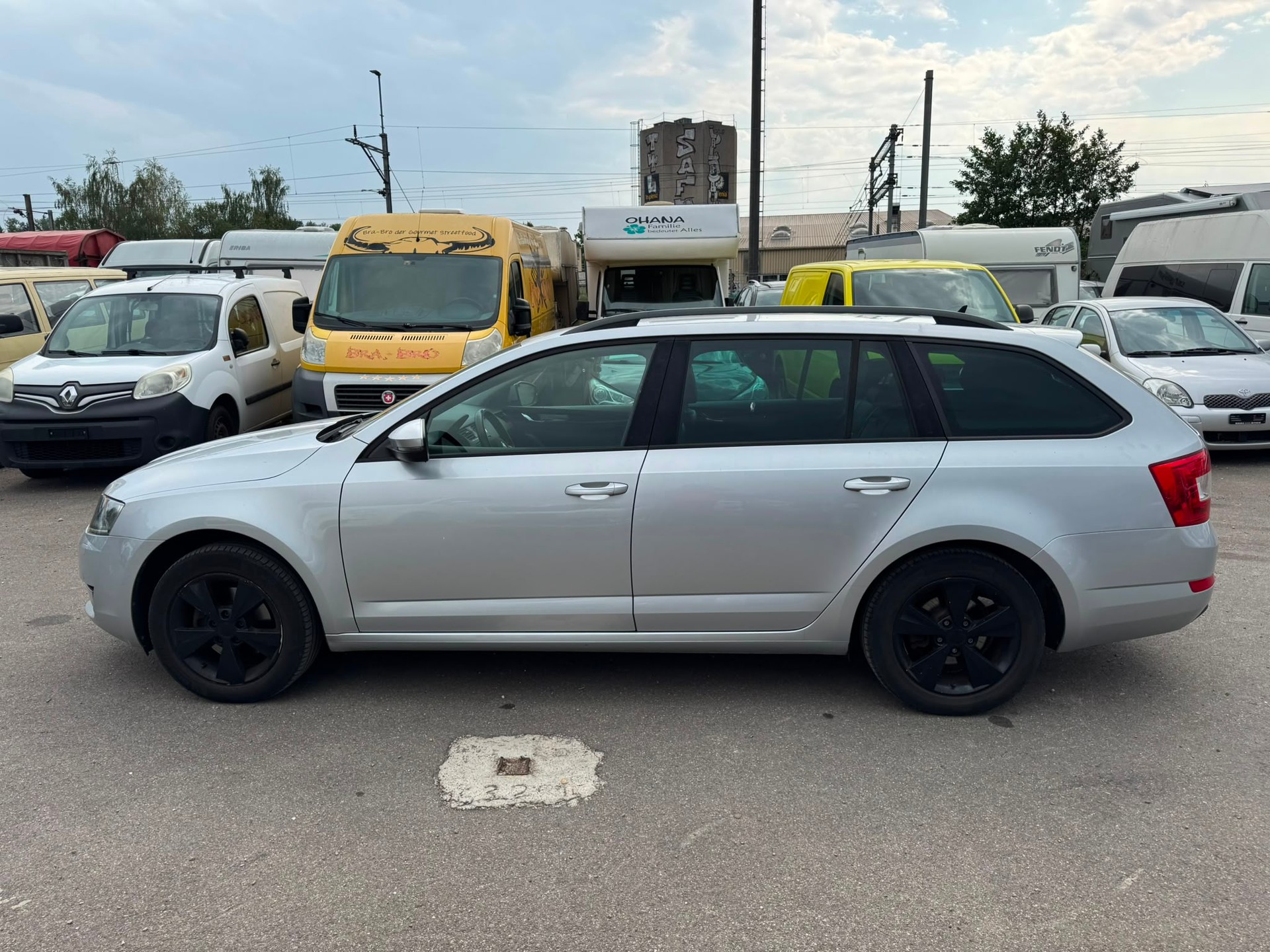 SKODA Octavia Combi 2.0 TDI Ambition 4x4-image-11