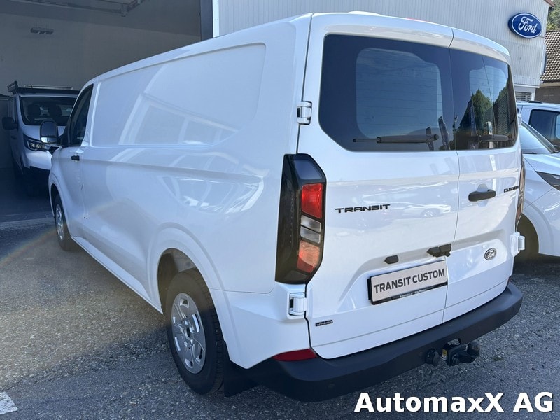 FORD Transit Custom Van 320 L2 2.5 Duratec 233 Trend PHEV-image-3