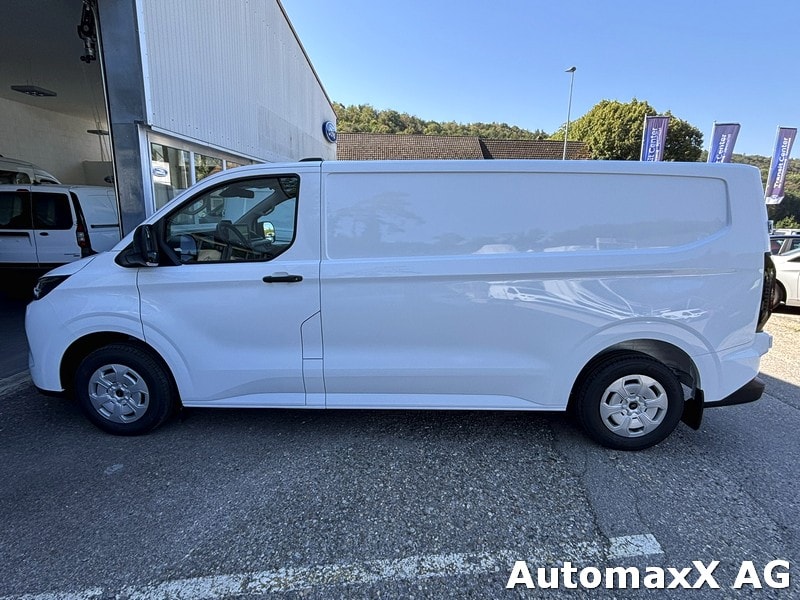 FORD Transit Custom Van 320 L2 2.5 Duratec 233 Trend PHEV-image-2