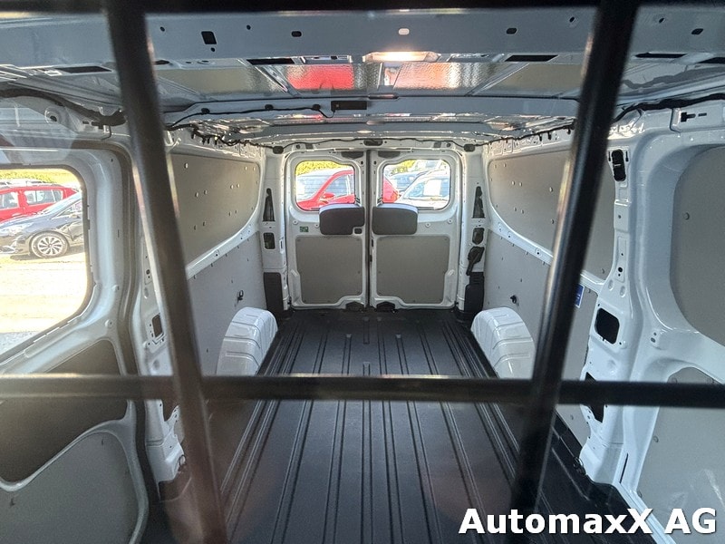 FORD Transit Custom Van 320 L2 2.5 Duratec 233 Trend PHEV-image-14