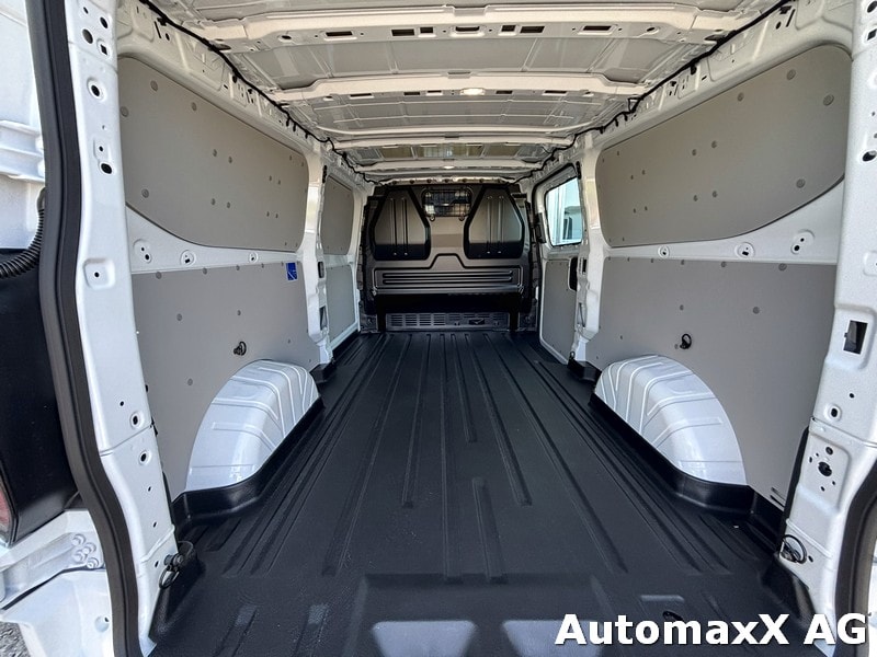 FORD Transit Custom Van 320 L2 2.5 Duratec 233 Trend PHEV-image-6