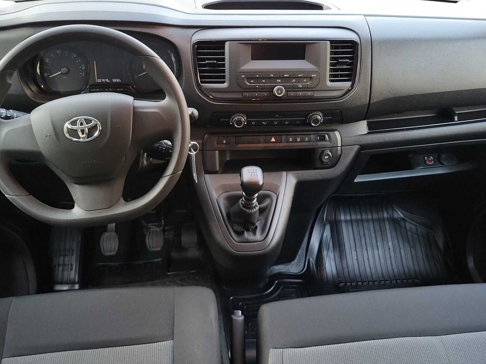 TOYOTA PROACE Verso L2 2.0 D Comfort 4x4-image-13