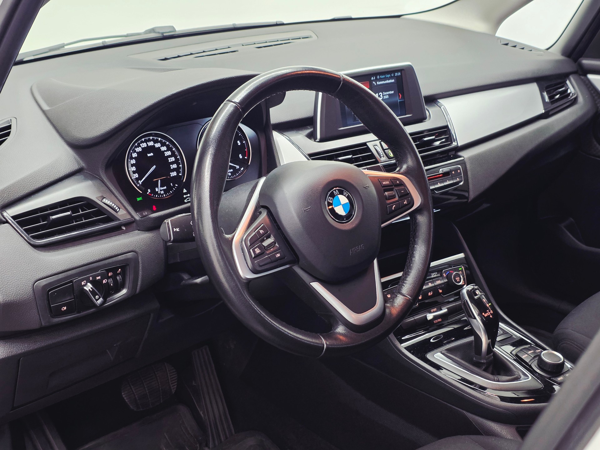 BMW 218d xDrive Gran Tourer Steptronic Fleet Edition*FRISCH MFK*8 FACH RÄDER*PANORAMA*LED*KAMERA*-image-9