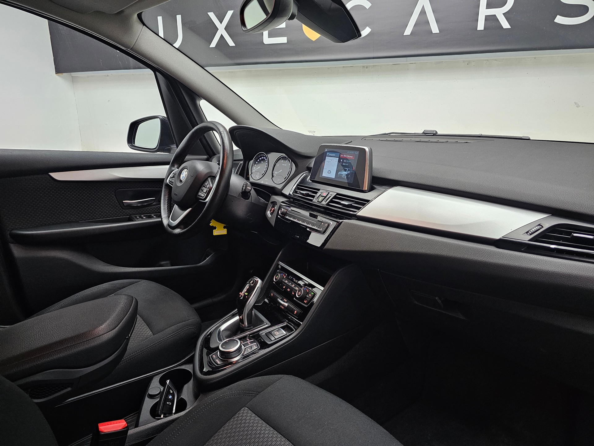 BMW 218d xDrive Gran Tourer Steptronic Fleet Edition*FRISCH MFK*8 FACH RÄDER*PANORAMA*LED*KAMERA*-image-12