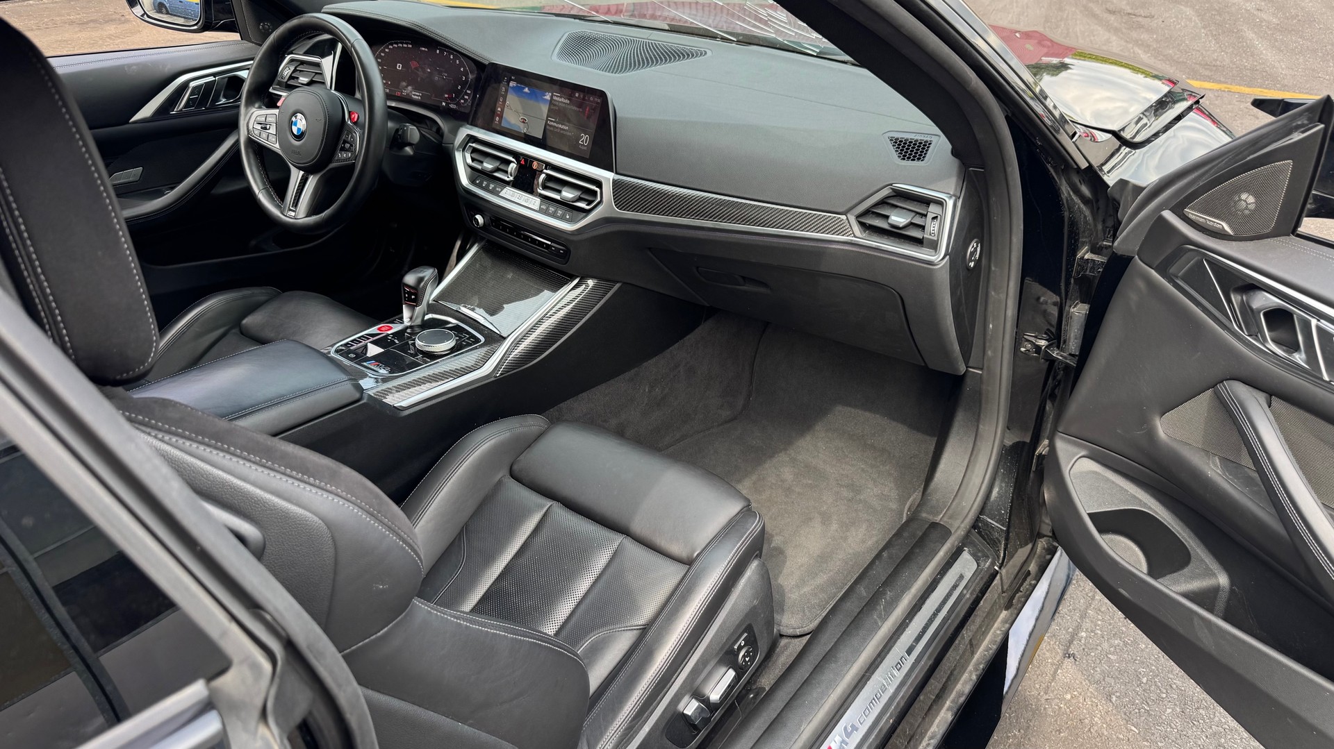 BMW M4 Coupé Competition-image-11