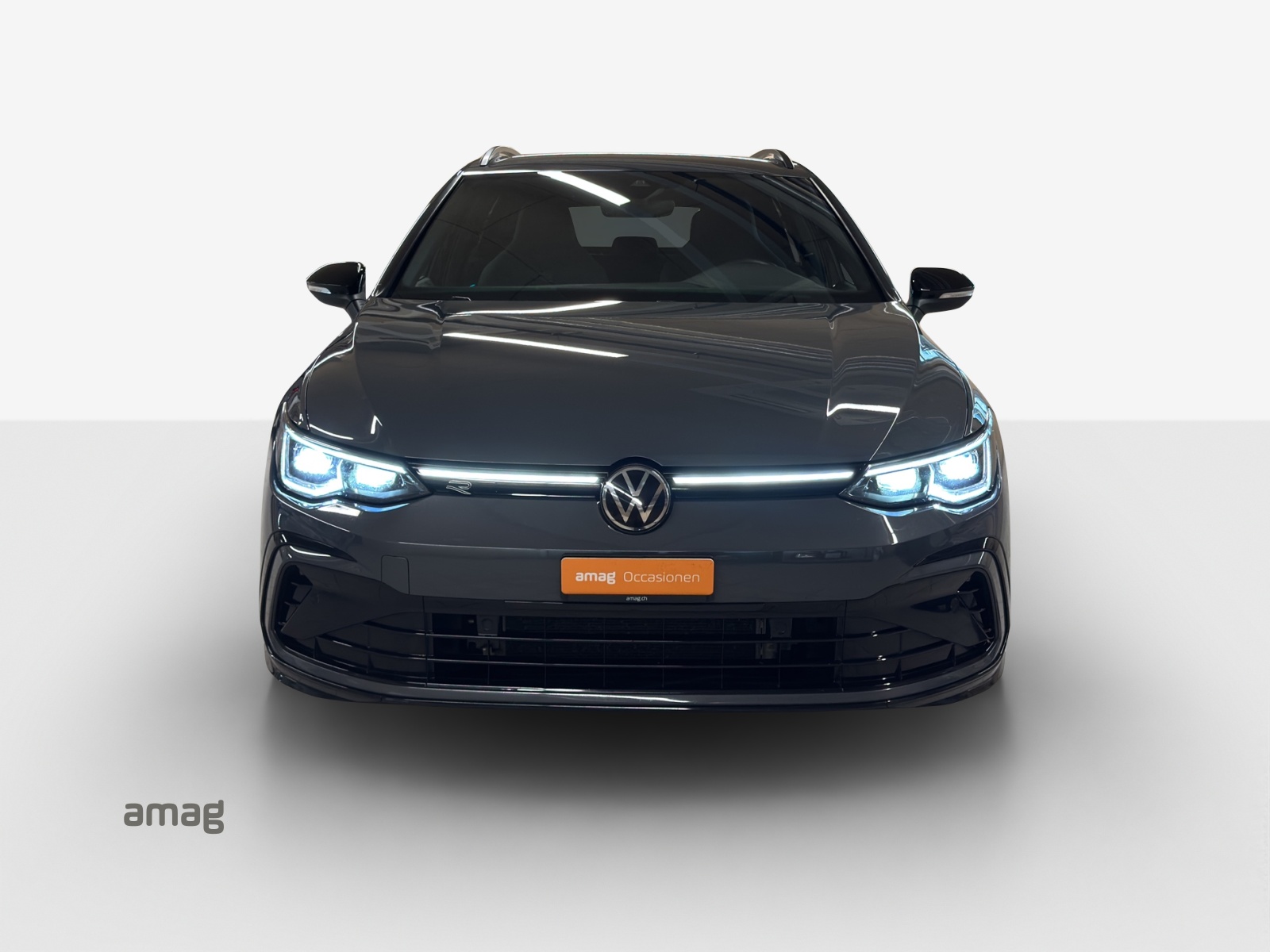 VW Golf Variant 1.5 eTSI mHEV R-Line-image-6