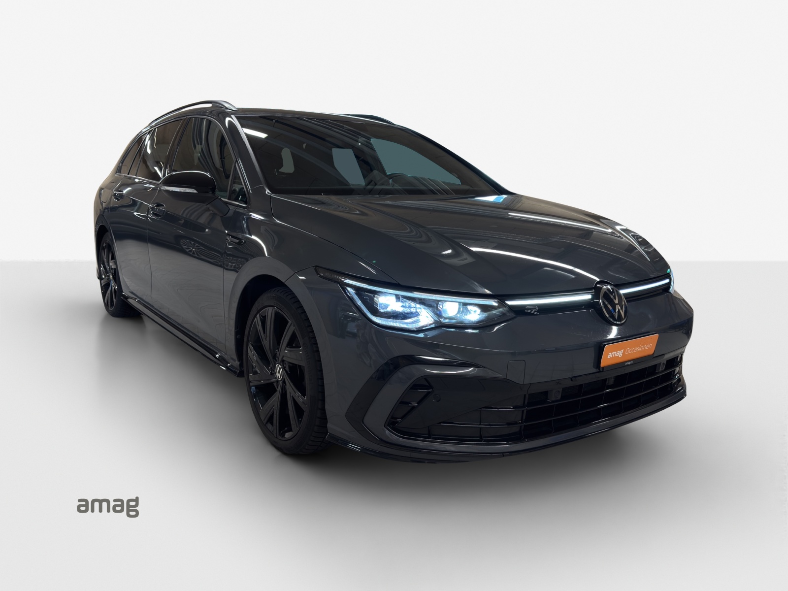 VW Golf Variant 1.5 eTSI mHEV R-Line-image-5