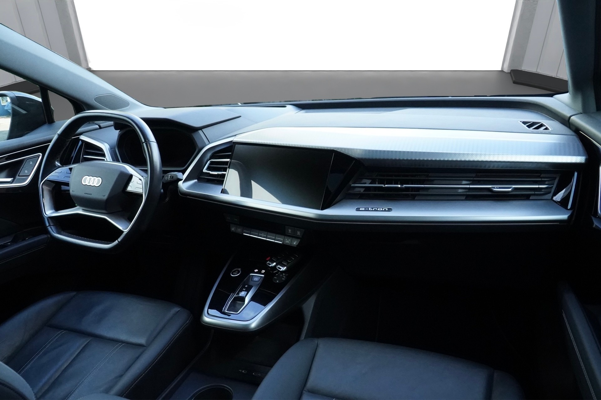 AUDI Q4 e-tron 50 quattro CH Fahrzeug AHK-1200kg*-image-12