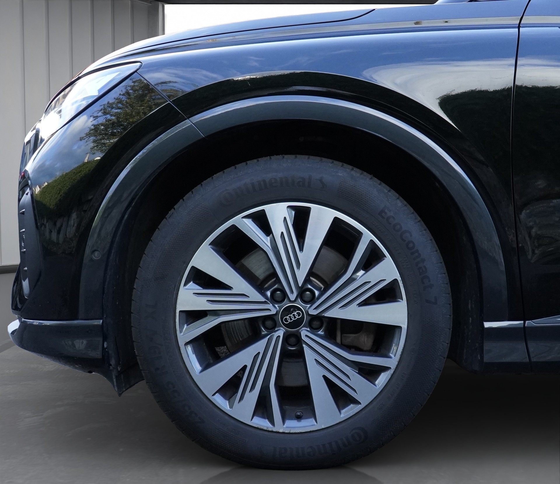 AUDI Q4 e-tron 50 quattro CH Fahrzeug AHK-1200kg*-image-7
