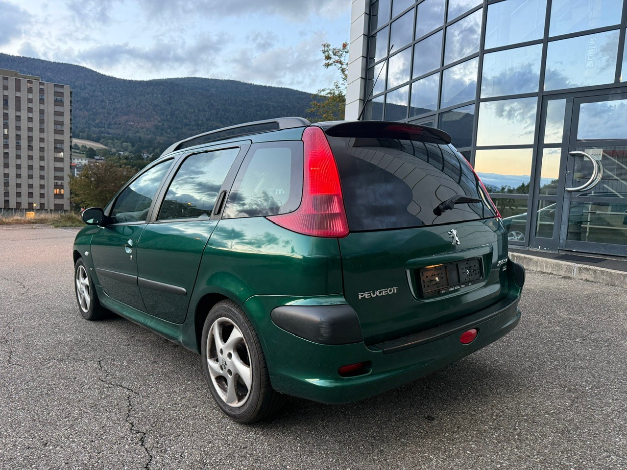 PEUGEOT 206 SW 1.6 16V XS-image-4