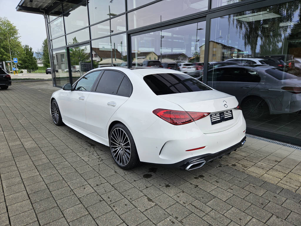 MERCEDES-BENZ C 200 4Matic AMG Line-image-2